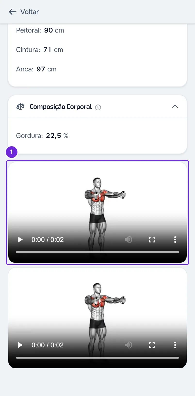 Fim de uma avaliação física no site do aluno, no telemóvel: a percentagem de gordura e dois vídeos sem título, cada um com a barra do navegador.